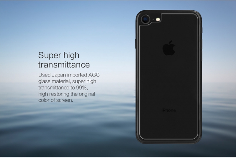 Miếng Dán Kính Cường Lực iPhone 8 Mặt Sau Hiệu Nillkin 9H có khả năng chống dầu, hạn chế bám vân tay cảm giác lướt cũng nhẹ nhàng hơn, bảo vệ mặt kính lưng sau của dế iu tốt hơn.